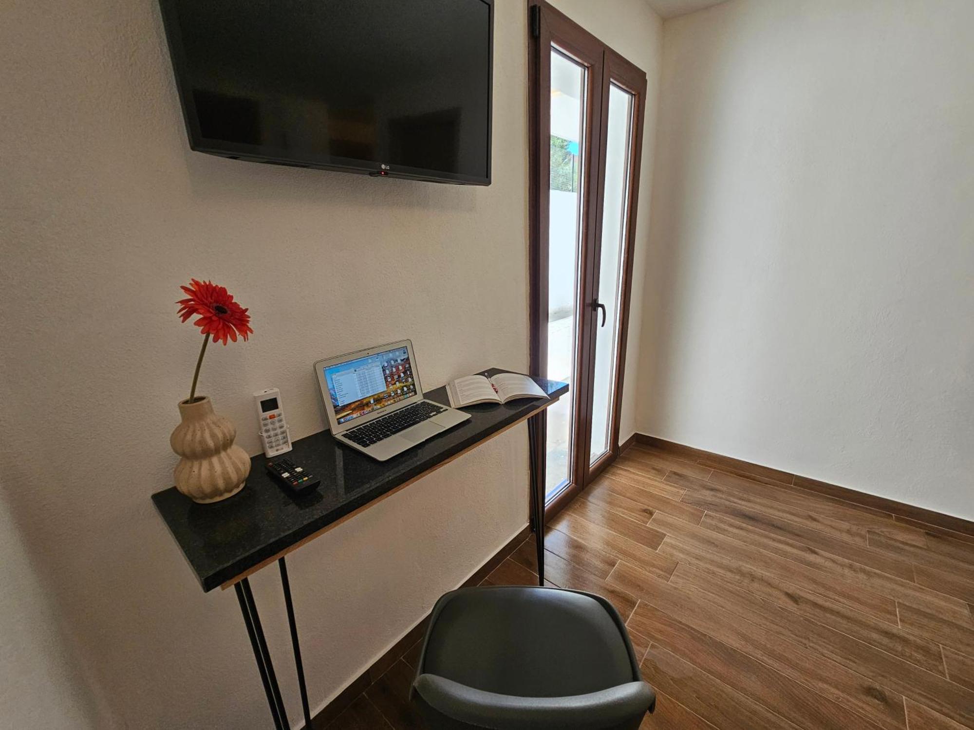 Hotel Tera Cagliari Esterno foto